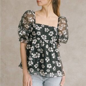 Storia Floral Baby Doll Blouse Puff Sleeves pink blue white
Size XS